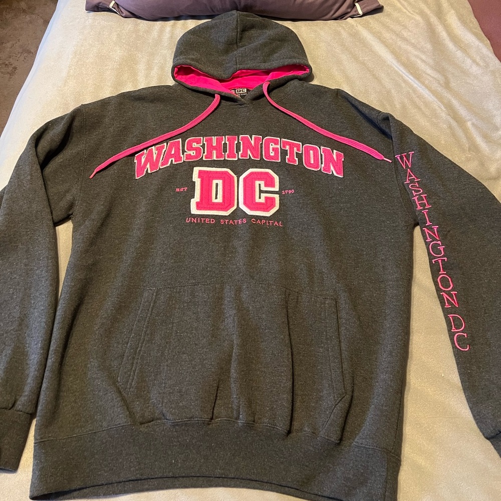 EUC Washington DC hooded sweatshirt - XL